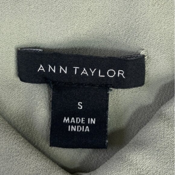 Ann Taylor Sleeveless Button Up Blouse Womens Small Green - Picture 7 of 8
